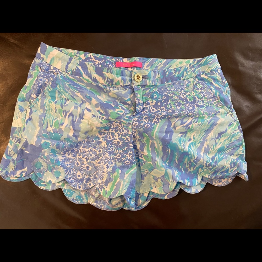 Lilly Pulitzer scalloped shorts